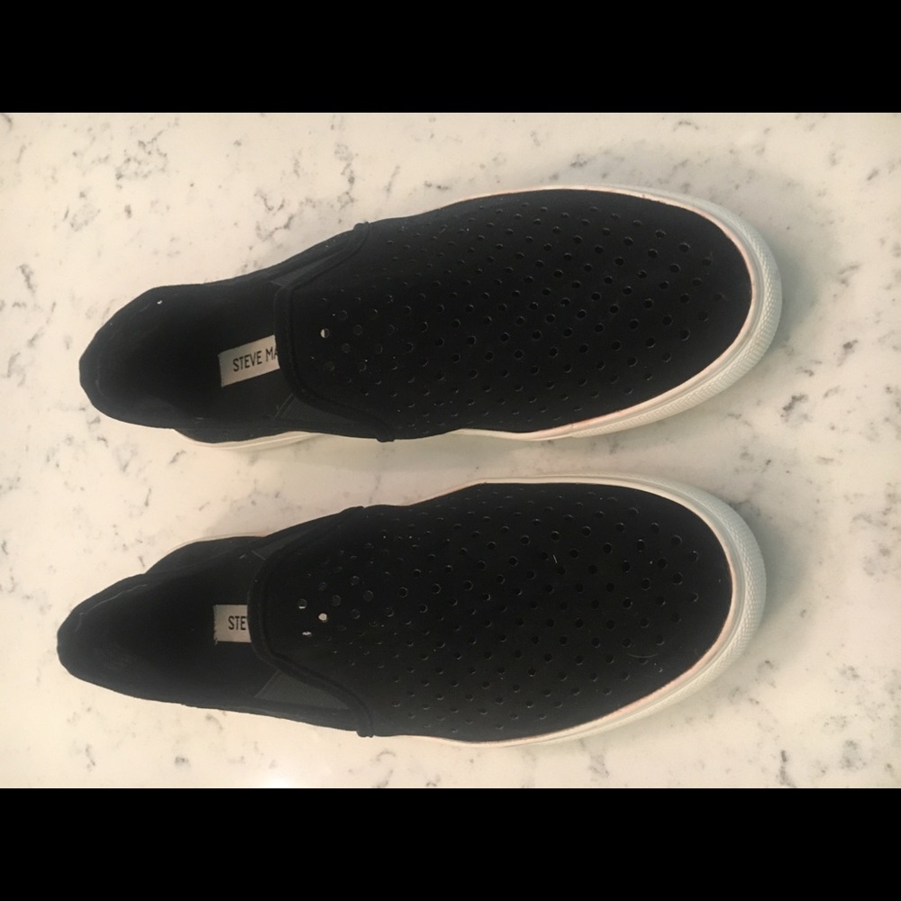 Steve Madden slip on